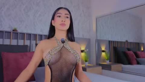 MIa online show from 06-11-26, 01:53