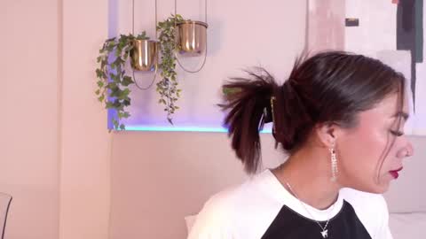 mia_oconner online show from 01-13-25, 12:56