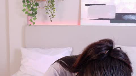 mia_oconner online show from 01-30-25, 06:10