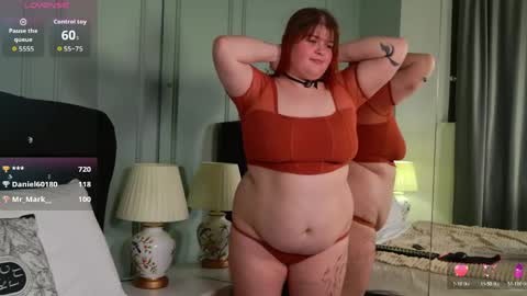 Snapshot of mia_of_your_dreams chatting on 04-16-26, 09:39 Sweet Mia online show from 04-16-26, 09:39