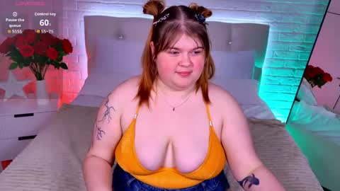 Snapshot of mia_of_your_dreams chatting on 05-04-26, 05:42 Sweet Mia online show from 05-04-26, 05:42