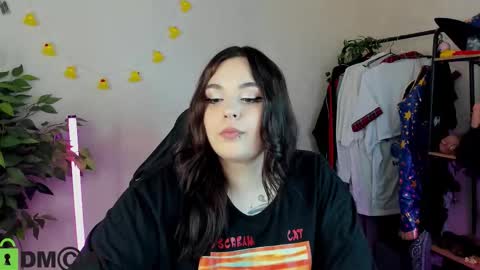 Mia online show from 02-04-26, 01:00