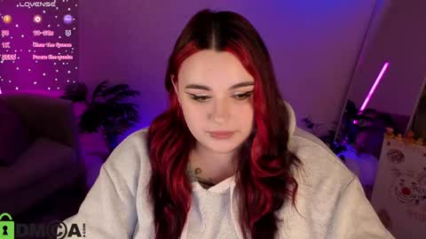 Mia online show from 05-13-26, 01:14