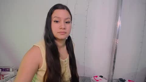 mia reys online show from 01-05-25, 12:21