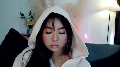 Mia online show from 02-05-26, 09:08