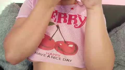 Snapshot of mia_roux13 chatting on 10-03-25, 07:11 Mia Roux online show from 10-03-25, 07:11