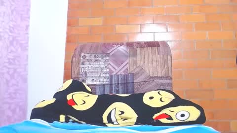 Snapshot of mia_saint20 chatting on 12-06-24, 04:47 Cintia Rodriguez online show from 12-06-24, 04:47
