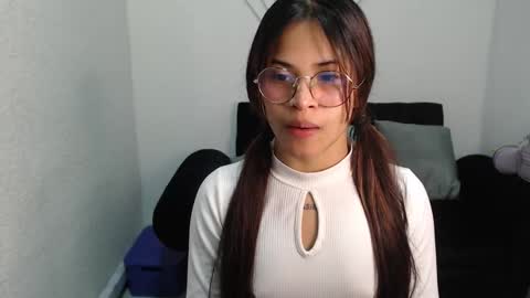 Snapshot of mia_sexgirl chatting on 09-18-25, 12:40 mia_sexgirl online show from 09-18-25, 12:40