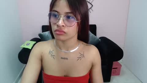Snapshot of mia_sexgirl chatting on 09-22-25, 12:18 mia_sexgirl online show from 09-22-25, 12:18