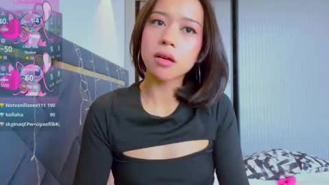 Mia online show from 02-25-25, 10:04