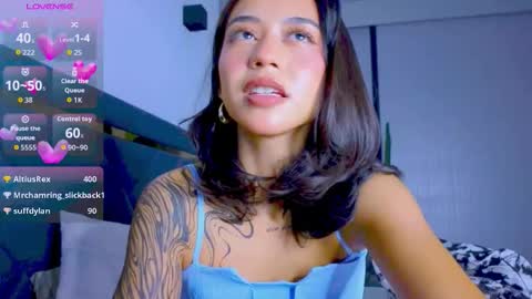 Mia online show from 09-20-25, 01:23