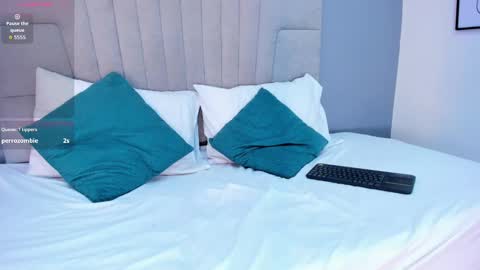 Snapshot of mia_smith_x chatting on 10-01-25, 08:15 mia_smith_x online show from 10-01-25, 08:15