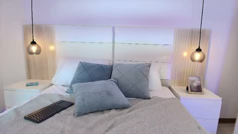 Snapshot of mia_smithh__ chatting on 04-09-26, 08:25 Mia online show from 04-09-26, 08:25