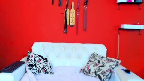 Mia sophiia online show from 01-09-25, 01:50