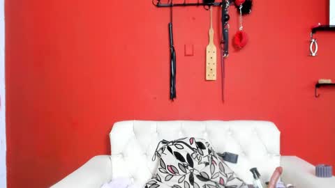 Mia sophiia online show from 02-23-25, 10:49