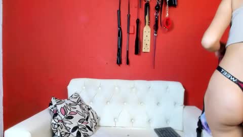 Mia sophiia online show from 02-27-25, 05:02