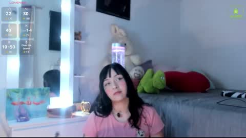 Mia  online show from 11-20-25, 01:55