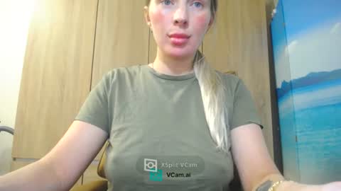 Mia. online show from 06-14-26, 08:33