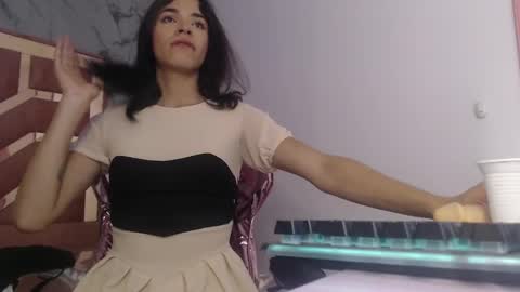 mia_swift_ch online show from 09-23-25, 04:15