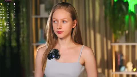 Mia online show from 03-06-26, 03:08