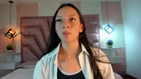 Snapshot of mia_velmont chatting on 05-09-26, 08:47 Miaaa online show from 05-09-26, 08:47