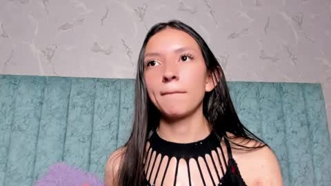 Snapshot of mia_velmont chatting on 06-05-26, 06:52 Miaaa online show from 06-05-26, 06:52