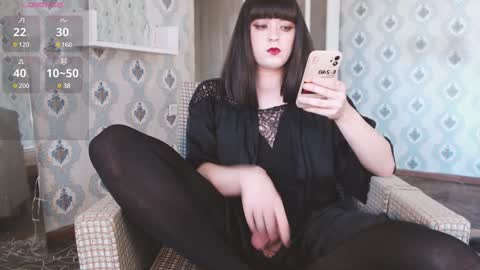 mia_wallase online show from 12-01-24, 05:46