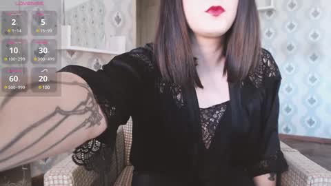mia_wallase online show from 12-08-24, 03:35