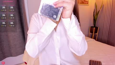 Mia White  online show from 12-03-24, 12:49