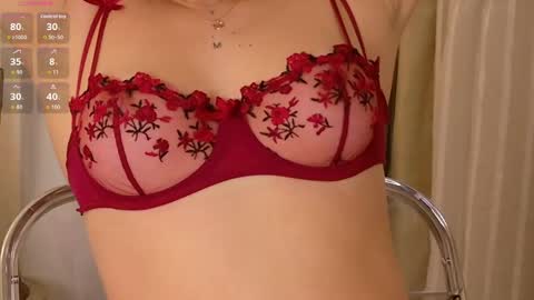 Snapshot of mia_white11 chatting on 06-07-26, 12:31 Mia White online show from 06-07-26, 12:31