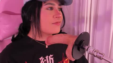 mia_yeager online show from 10-22-25, 04:13