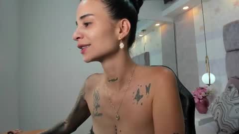 Mia  online show from 07-07-26, 12:31
