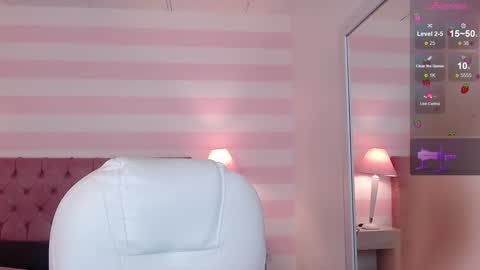 Mia online show from 01-26-25, 03:03