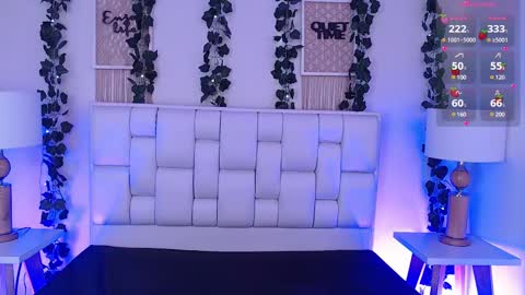 Mia online show from 02-22-25, 05:35