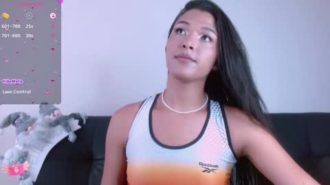 Mia online show from 01-15-25, 04:21