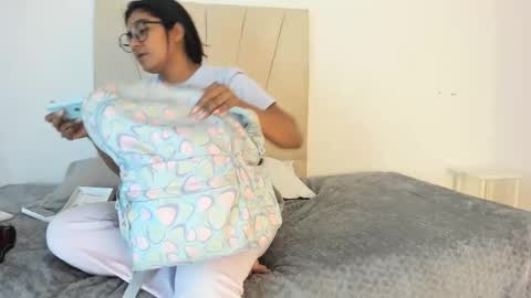 Mia  online show from 11-09-25, 11:52