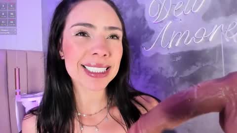 Mia online show from 01-19-26, 10:41