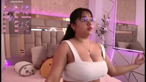 miaa_smiith1 online show from 01-09-25, 06:15