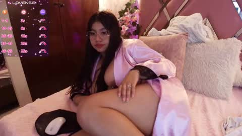 miaa_smiith1 online show from 02-15-25, 03:17