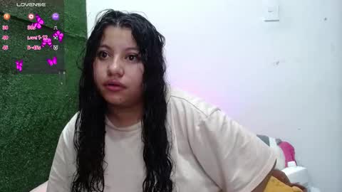 miaa_smiith1 online show from 11-07-25, 10:04