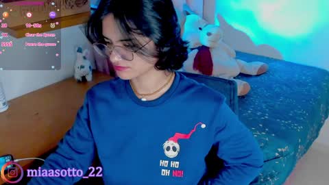 Maria Fernanda online show from 01-08-25, 03:51