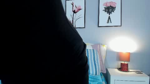 Snapshot of miaa_z chatting on 08-05-26, 09:28 Miaa online show from 08-05-26, 09:28