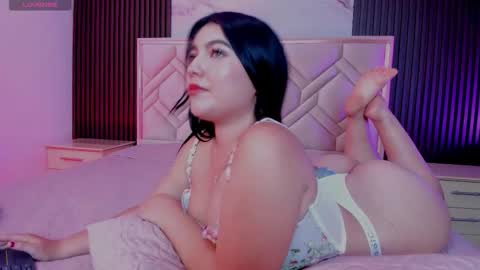 Miaa Farrel online show from 10-06-25, 07:11