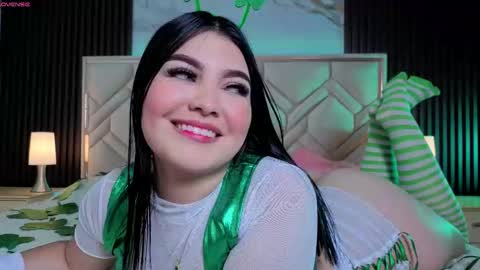 Miaa Farrel online show from 03-17-26, 09:07