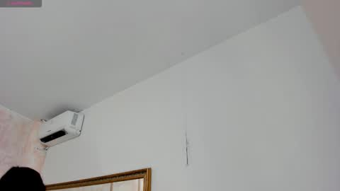 miaaffox online show from 01-18-26, 07:39