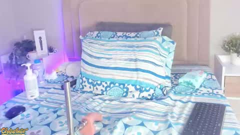 miaaffox online show from 03-21-26, 08:19