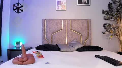 miaakittyy online show from 07-27-26, 11:39