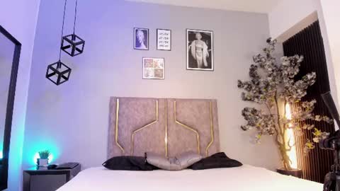 miaakittyy online show from 07-28-26, 11:39