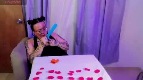 mia red hair molly short hair online show from 06-19-26, 10:57