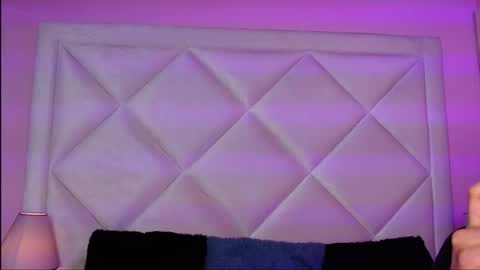 Alexandra online show from 11-25-25, 12:05